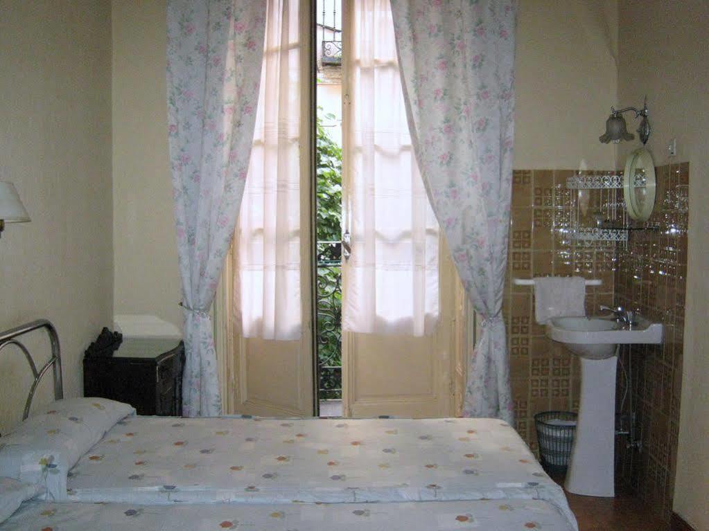 Woohoo Rooms Chueca Madrid Bagian luar foto